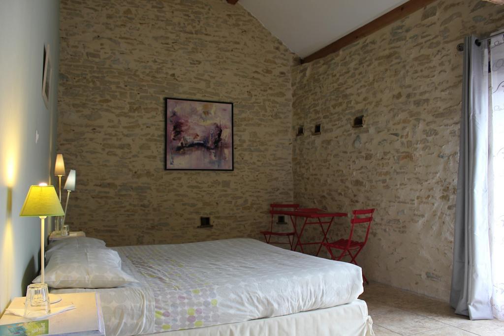 Villemoirieu La Bicyclette Fleurie Bed & Breakfast 部屋 写真