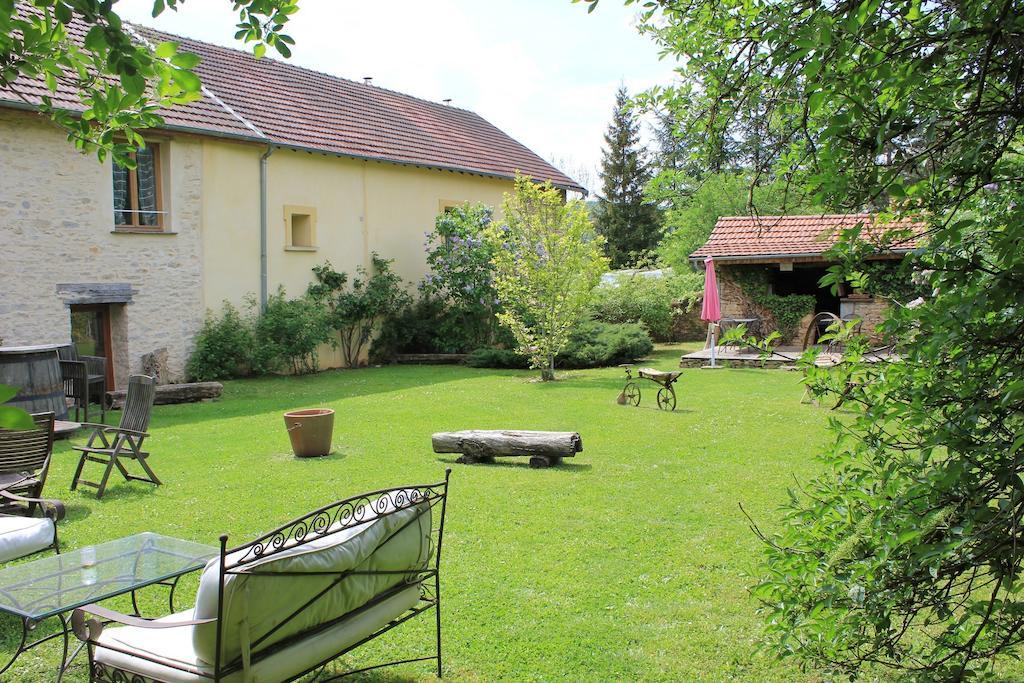 Villemoirieu La Bicyclette Fleurie Bed & Breakfast エクステリア 写真