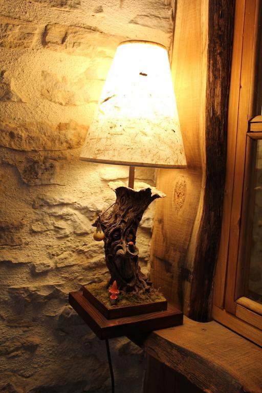 Villemoirieu La Bicyclette Fleurie Bed & Breakfast 部屋 写真