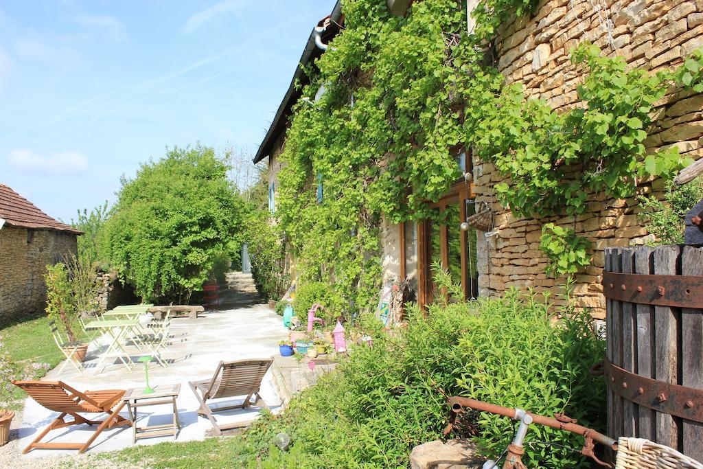 Villemoirieu La Bicyclette Fleurie Bed & Breakfast エクステリア 写真