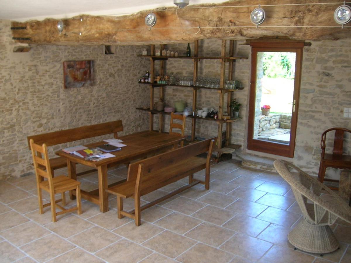 Villemoirieu La Bicyclette Fleurie Bed & Breakfast エクステリア 写真